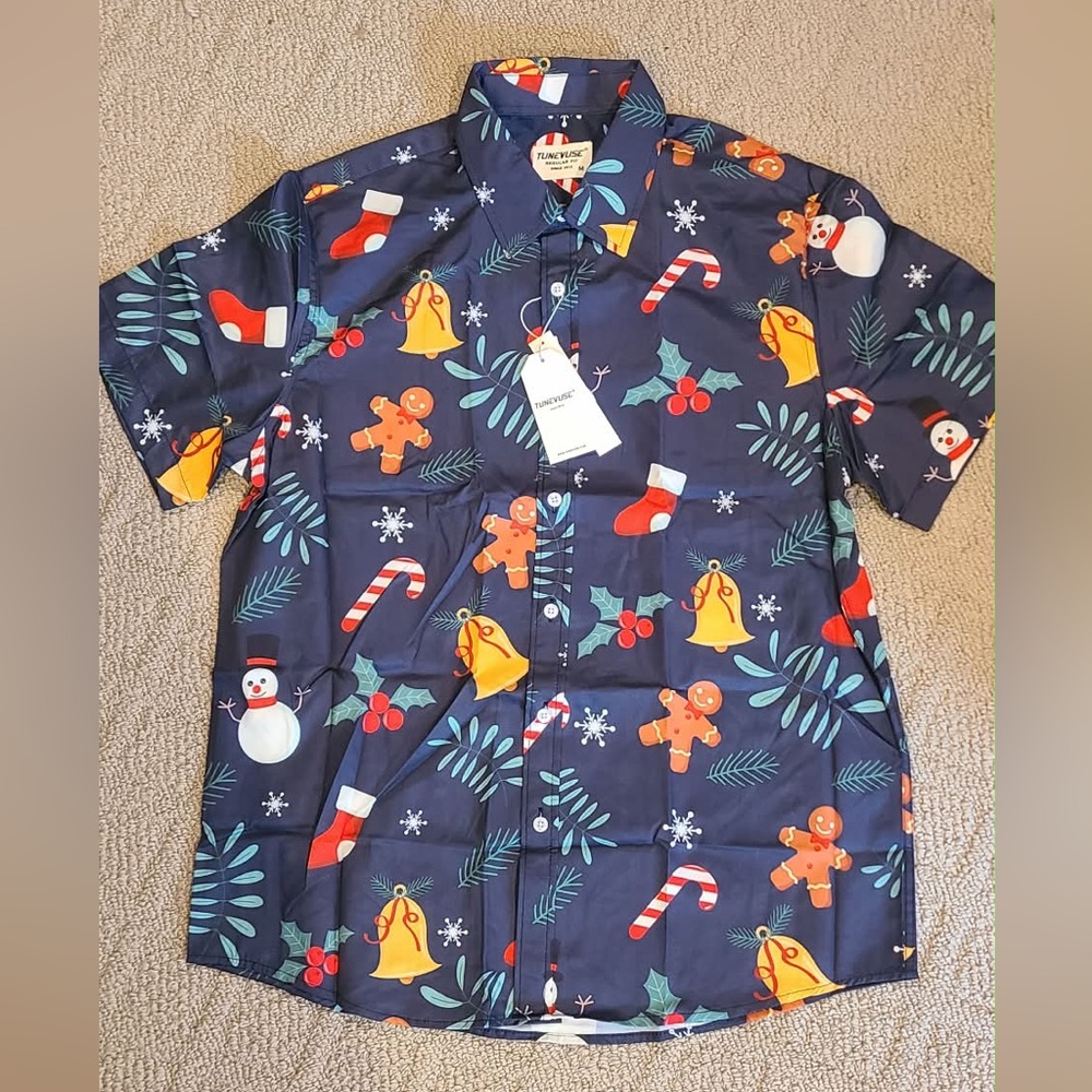 Holiday Print Navy Short-Sleeve Button-Down Shirt